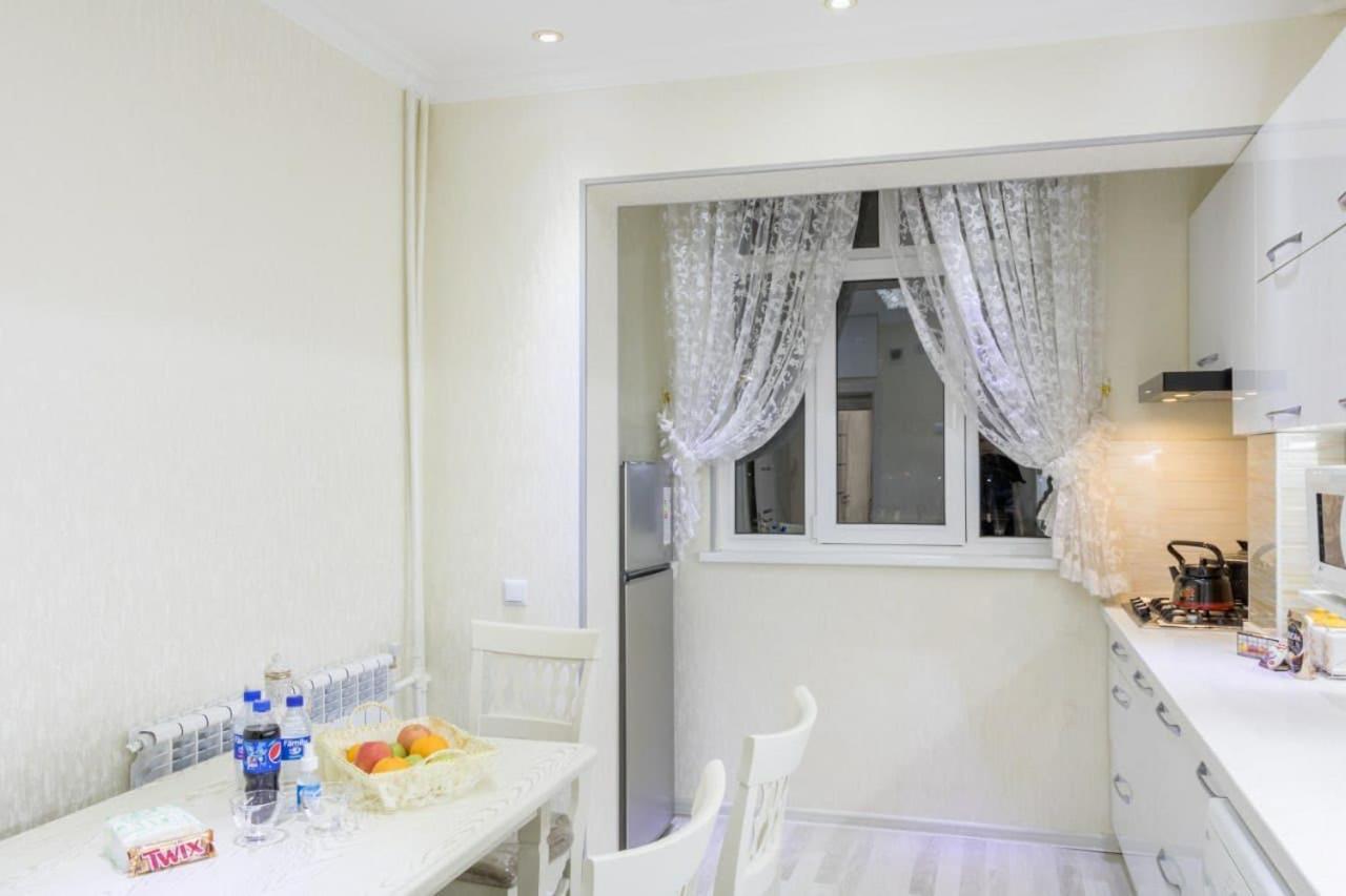 Metro Aybek Center Of Tashkent Comfort 1 Bedroom And Hall Ngoại thất bức ảnh