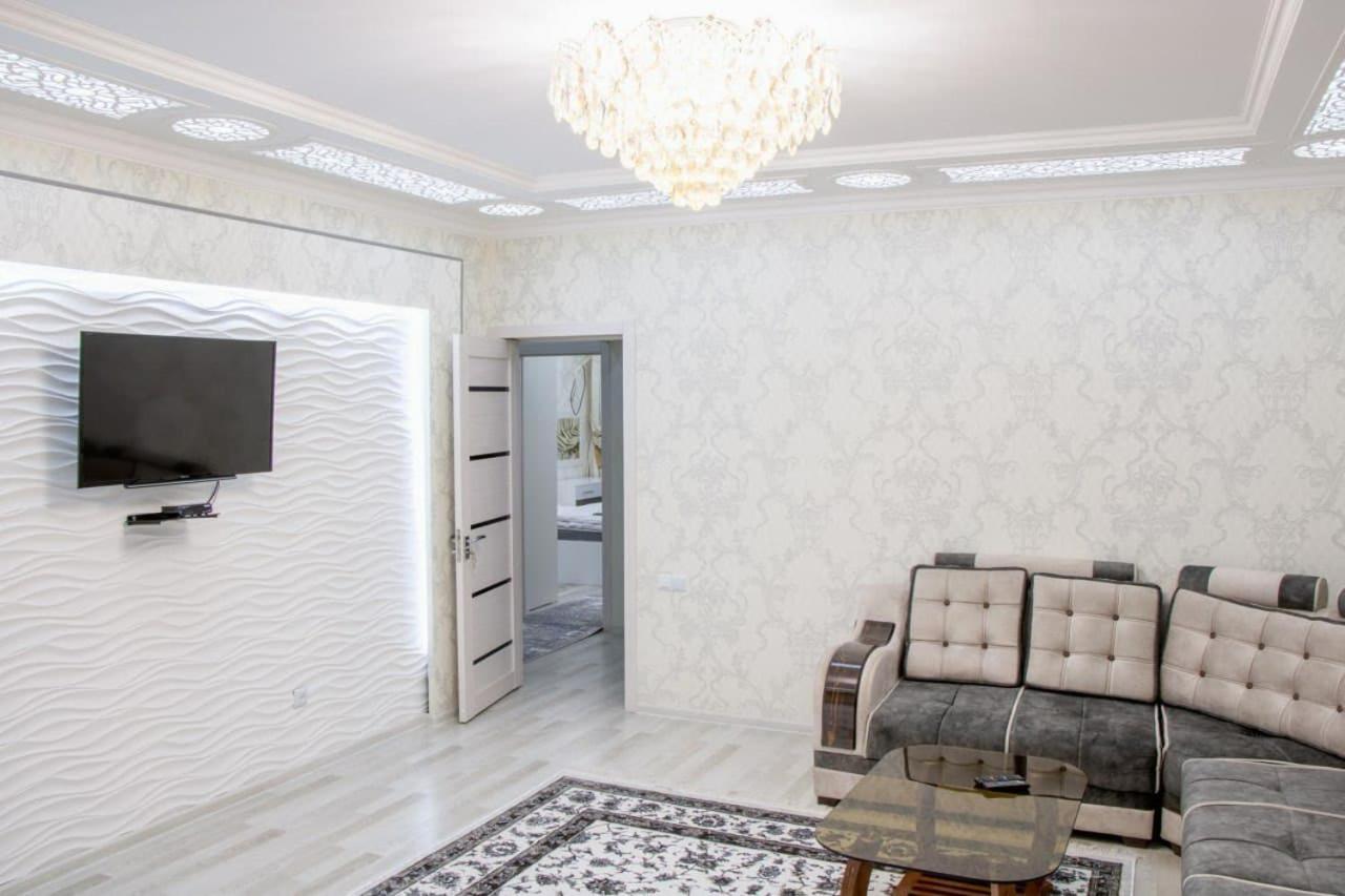 Metro Aybek Center Of Tashkent Comfort 1 Bedroom And Hall Ngoại thất bức ảnh